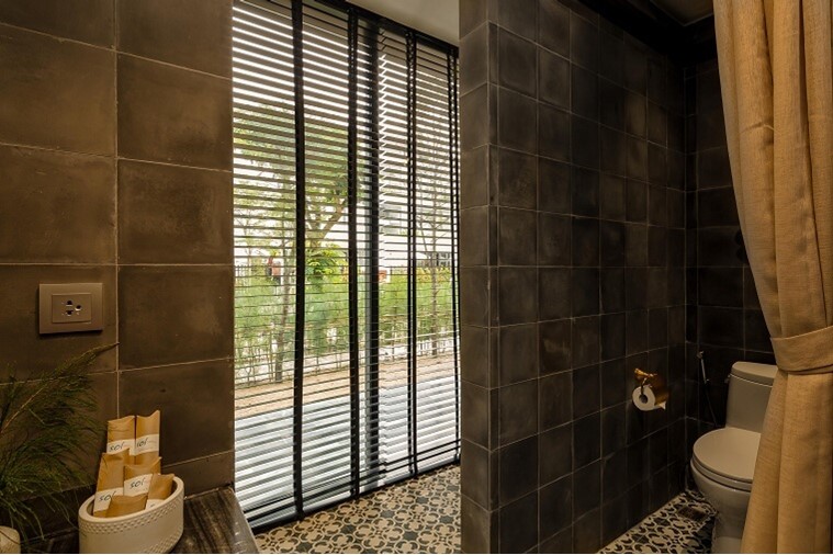 Phòng Deluxe Double Street View